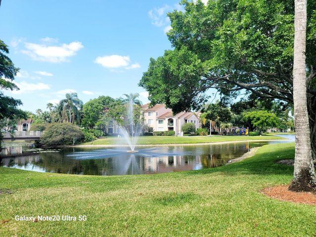 12112 St. Andrews Place 210, Miramar, FL 33025