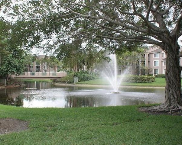 12112 St. Andrews Place 210, Miramar, FL 33025