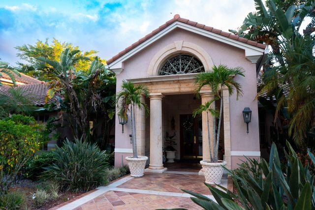 12112 St. Andrews Place 210, Miramar, FL 33025
