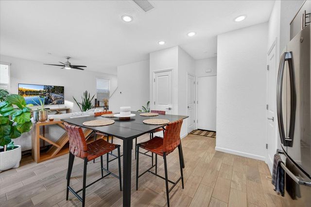 1956 Minarets Lane, Clovis, CA 93611