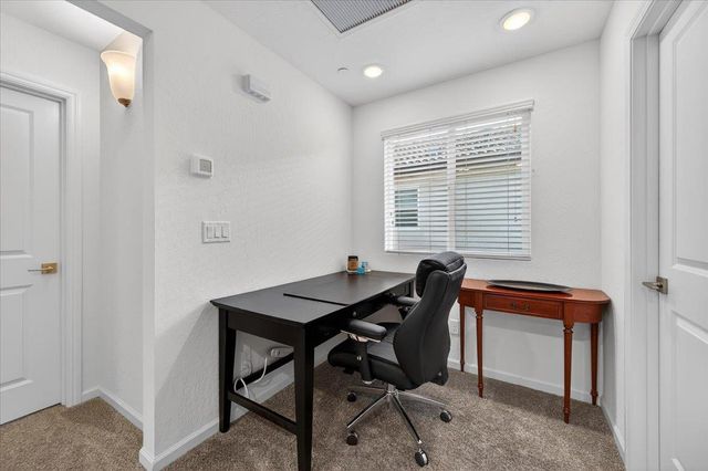 1956 Minarets Lane, Clovis, CA 93611