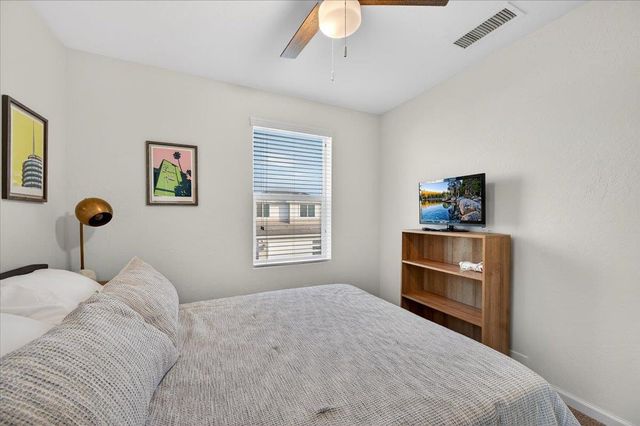 1956 Minarets Lane, Clovis, CA 93611