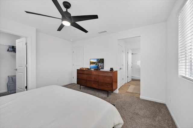 1956 Minarets Lane, Clovis, CA 93611