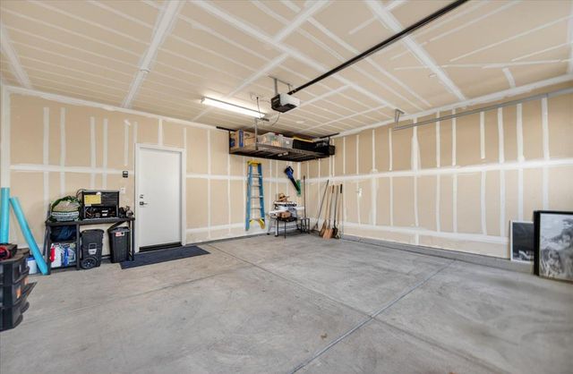 1956 Minarets Lane, Clovis, CA 93611