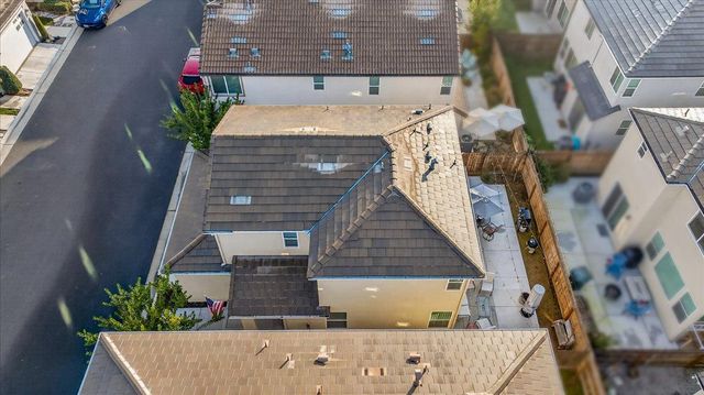 1956 Minarets Lane, Clovis, CA 93611