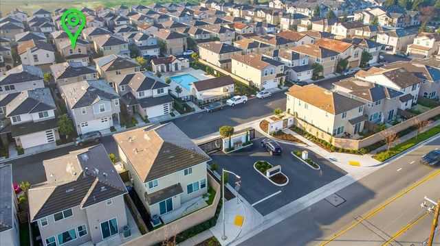 1956 Minarets Lane, Clovis, CA 93611