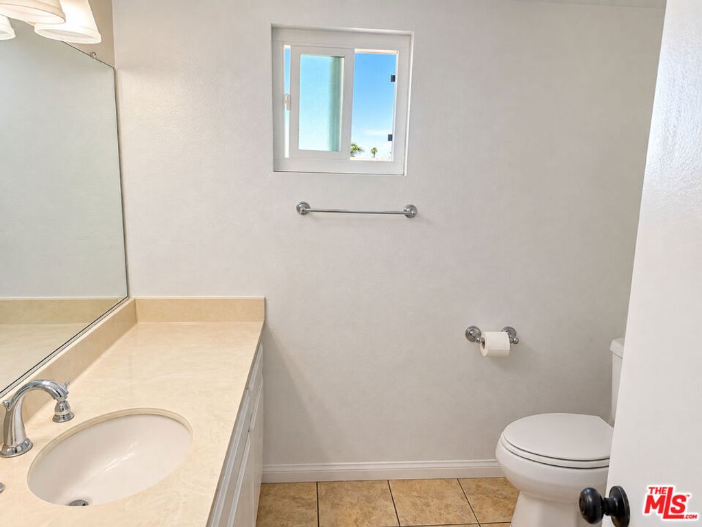 25830 Oak Street 1, Lomita, CA 90717 — photo 4