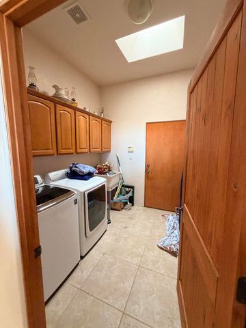 5610 Cody Road NE, Rio Rancho, NM 87144