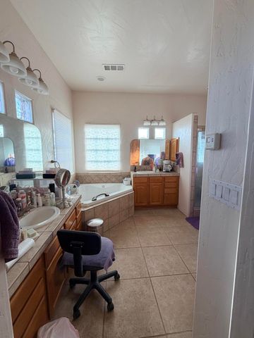 5610 Cody Road NE, Rio Rancho, NM 87144