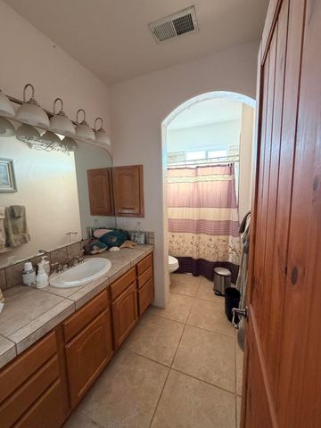 5610 Cody Road NE, Rio Rancho, NM 87144