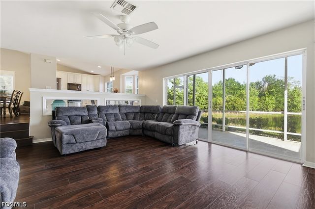 12421 Eagle Pointe CIR, Fort Myers, FL 33913