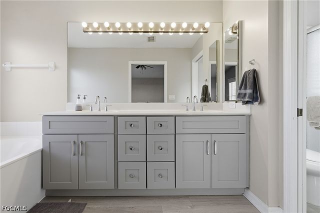 12421 Eagle Pointe CIR, Fort Myers, FL 33913