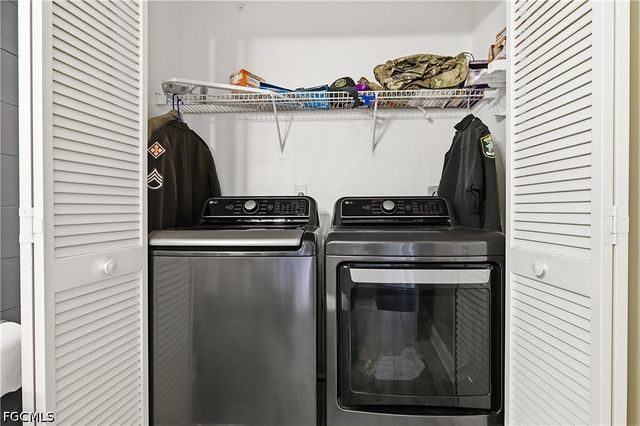 12421 Eagle Pointe CIR, Fort Myers, FL 33913