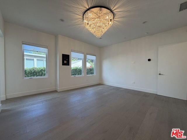 15122 Morrison Street, Sherman Oaks, CA 91403