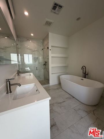 15122 Morrison Street, Sherman Oaks, CA 91403