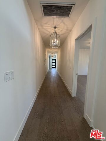 15122 Morrison Street, Sherman Oaks, CA 91403