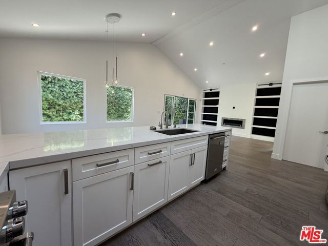 15122 Morrison Street, Sherman Oaks, CA 91403