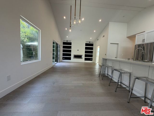 15122 Morrison Street, Sherman Oaks, CA 91403