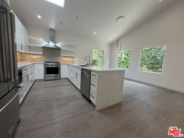 15122 Morrison Street, Sherman Oaks, CA 91403