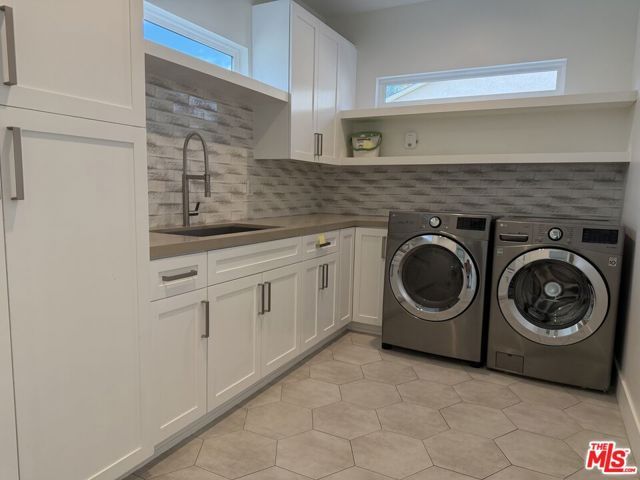 15122 Morrison Street, Sherman Oaks, CA 91403