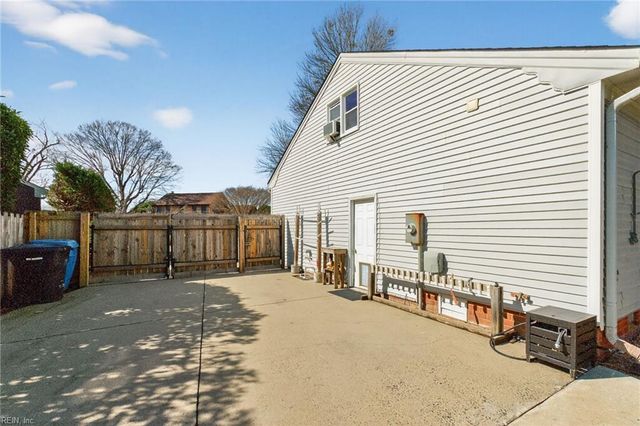 1208 Wickford LNDG, Virginia Beach, VA 23464