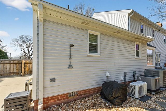 1208 Wickford LNDG, Virginia Beach, VA 23464