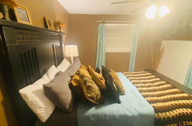 102 Indianola, Chandler, TX 75758