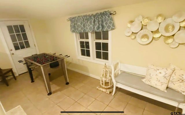 102 Indianola, Chandler, TX 75758