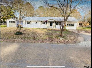 102 Indianola, Chandler, TX 75758