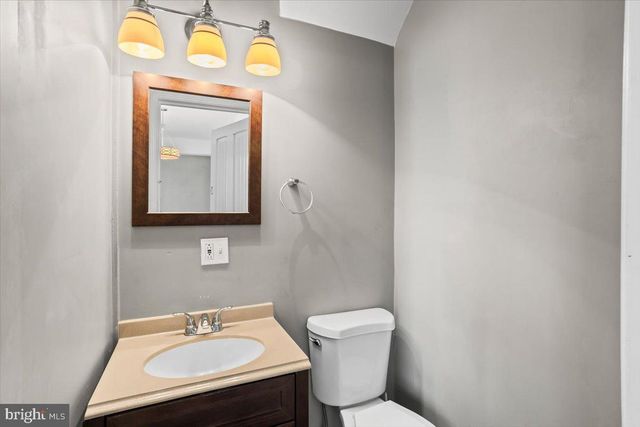 212 CHESTNUT ST, Lebanon, PA 17042