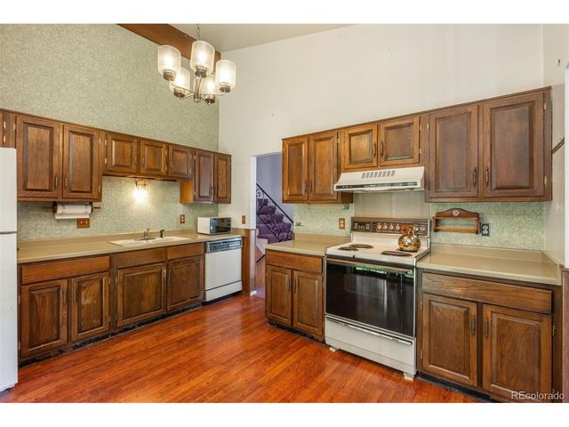 3021 S Valentia St, Denver, CO 80231