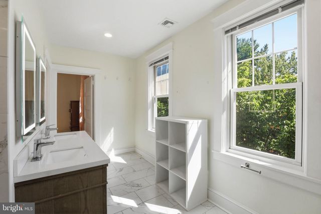 699 NEW HOLLAND AVE, Lancaster, PA 17602