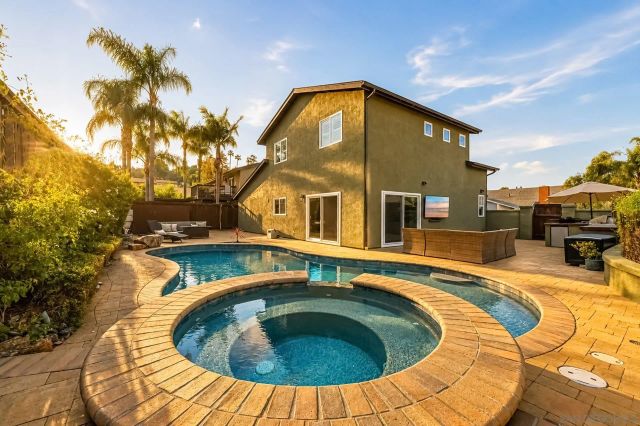 981 Robin Ct., San Marcos, CA 92078