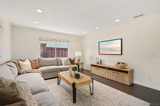 981 Robin Ct., San Marcos, CA 92078
