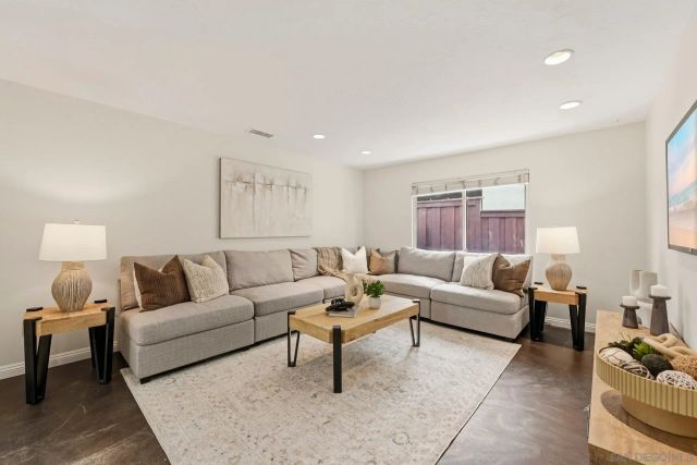 981 Robin Ct., San Marcos, CA 92078