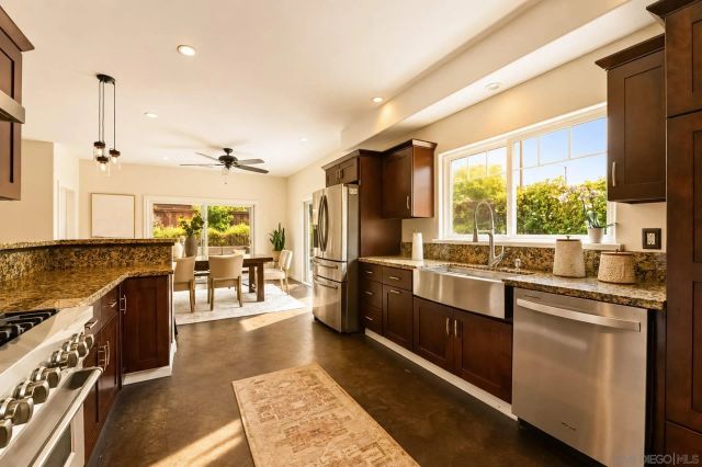 981 Robin Ct., San Marcos, CA 92078