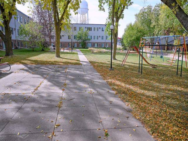 1205 Victoria Street 312, Fairmont, MN 56031