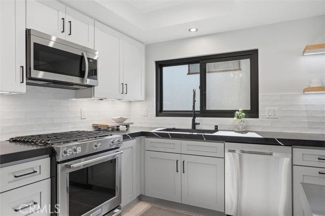 729 N Juanita, Redondo Beach, CA 90277