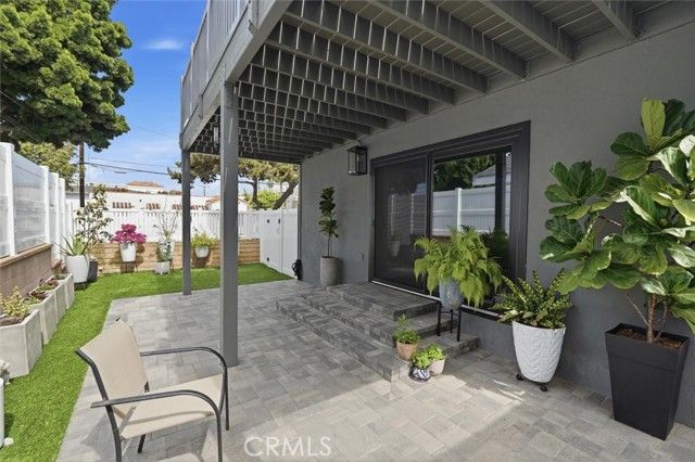 729 N Juanita, Redondo Beach, CA 90277