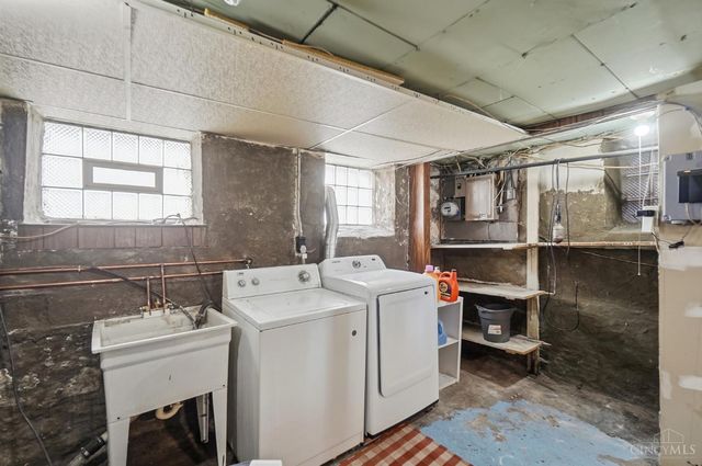 3315 Bevis Avenue, Cincinnati, OH 45207
