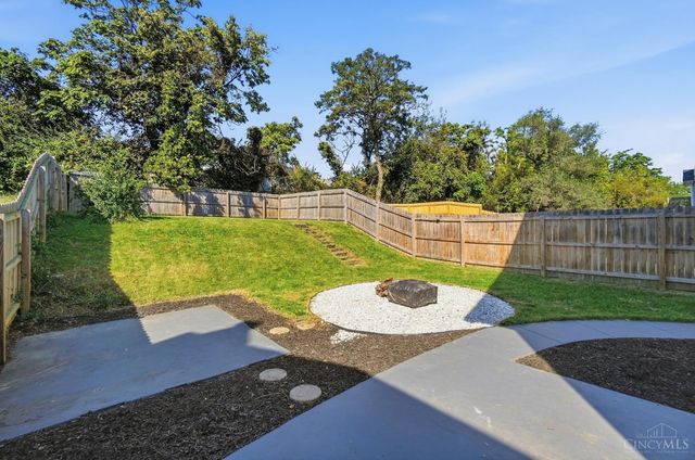 3315 Bevis Avenue, Cincinnati, OH 45207