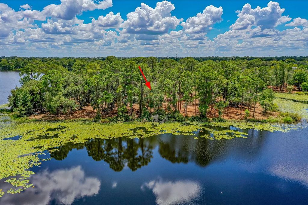 Image 7 of property listing at TWIN OAK STREET, Deltona, FL 32725