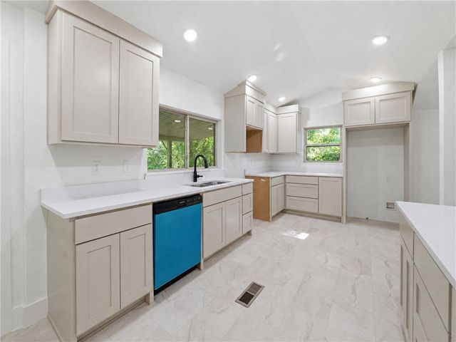 308 Flickinger Street, Sulphur Springs, AR 72768