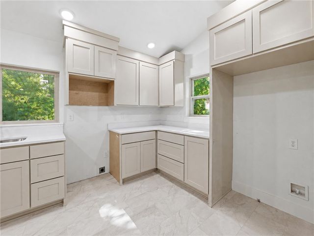 308 Flickinger Street, Sulphur Springs, AR 72768