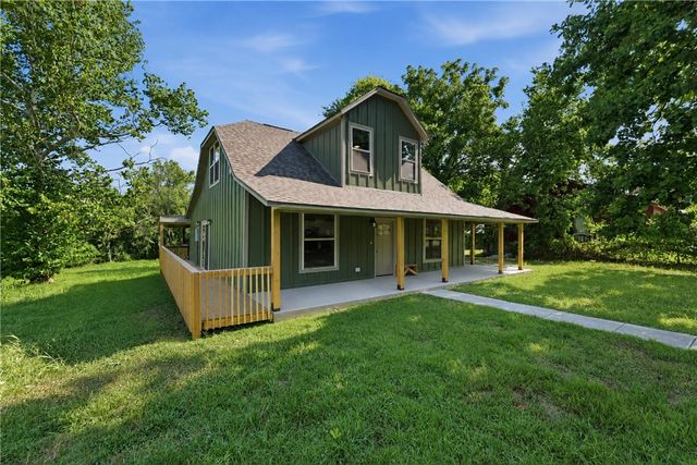 308 Flickinger Street, Sulphur Springs, AR 72768