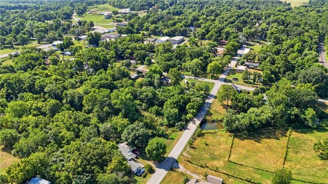 308 Flickinger Street, Sulphur Springs, AR 72768