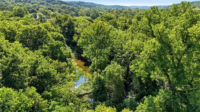 308 Flickinger Street, Sulphur Springs, AR 72768