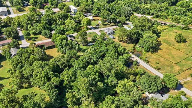 308 Flickinger Street, Sulphur Springs, AR 72768