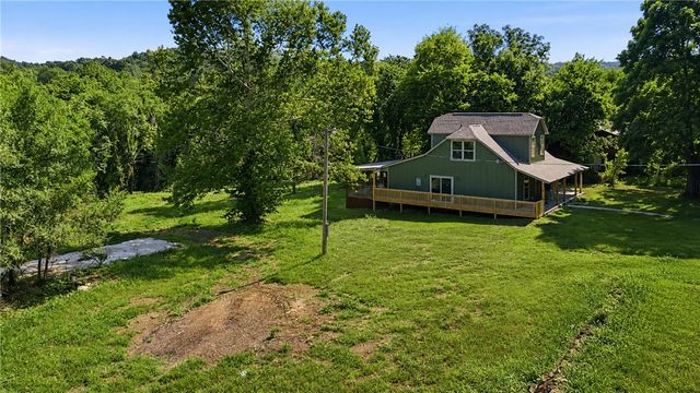 308 Flickinger Street, Sulphur Springs, AR 72768