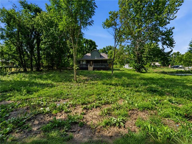 308 Flickinger Street, Sulphur Springs, AR 72768